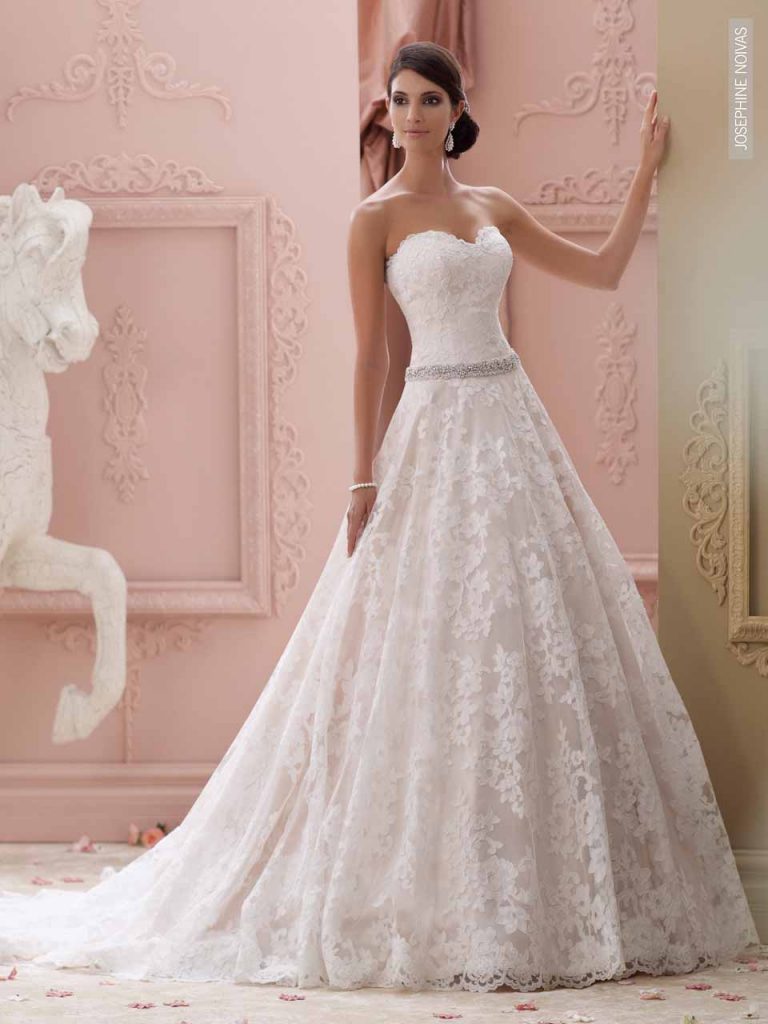 Vestido de Noiva Princesa com cinto