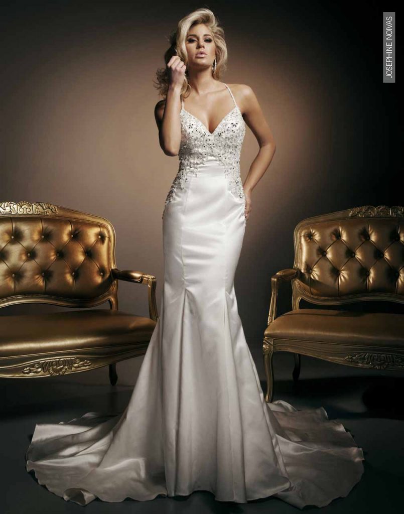 Vestido de Noiva - Semi Sereia de cetim com alças