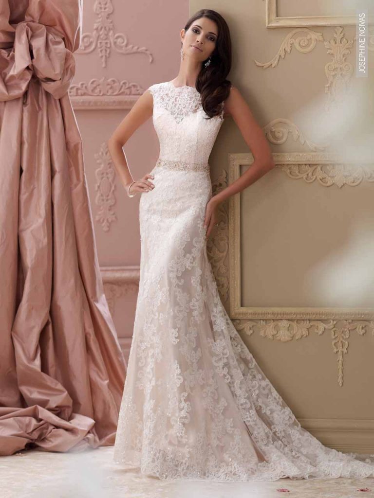 Vestido de Noiva - Sereia com decote careca de renda