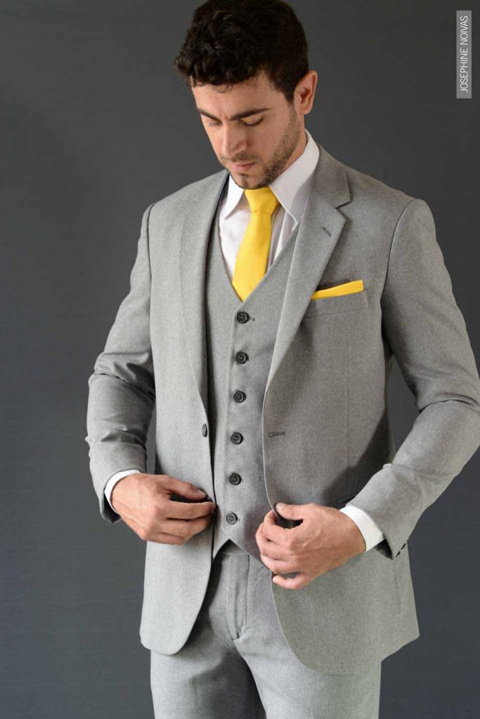 Termo de Noivo - Cinza Claro com Gravata amarela