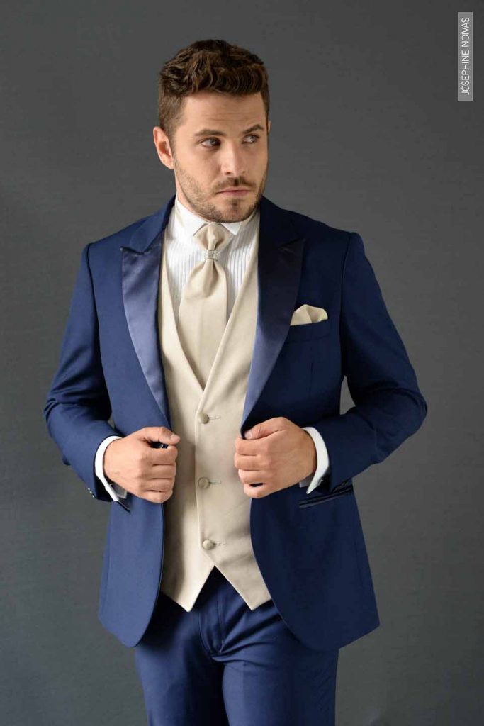 Traje de Noivo - Azul Marinho com Colete beje