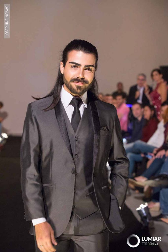 Traje de Noivo - Corte Slim Cinza com Preto