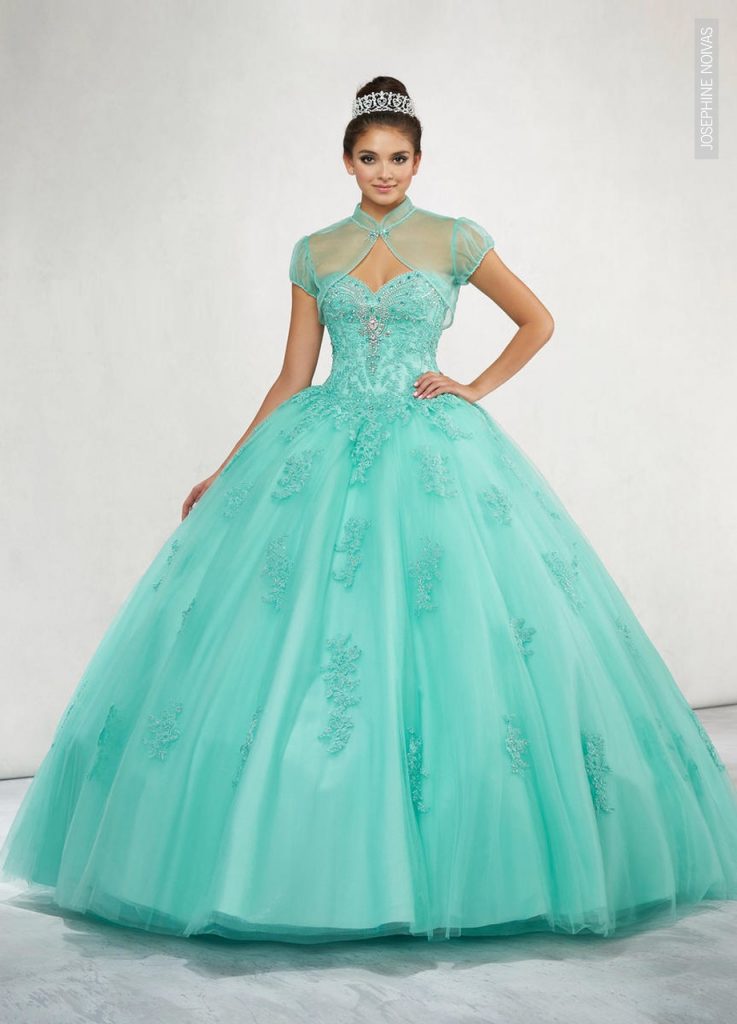 Vestido de Debutante saia com muito volume na cor verde claro
