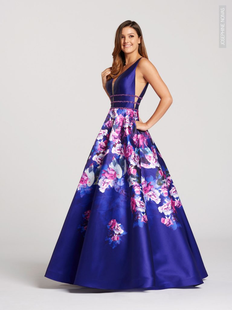 Vestido de Festa - Modelo princesa saia com fundo roxo e estampa de flores