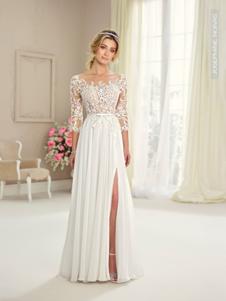 Vestido de Noiva - Corpo bordado e Saia Fluida