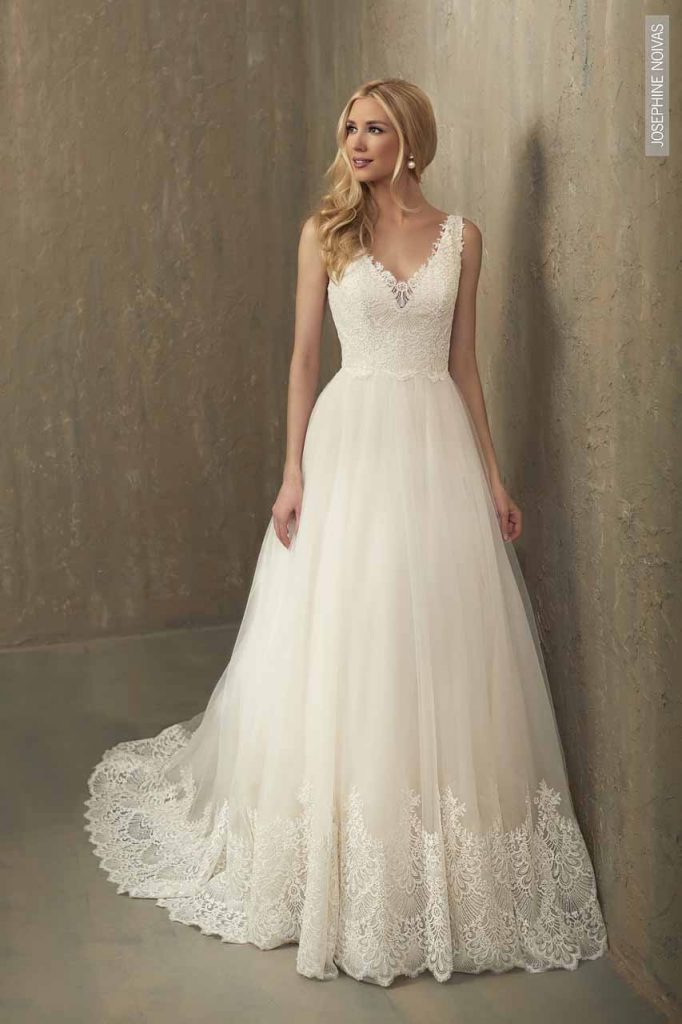 Vestido de Noiva - Corte A com rendas