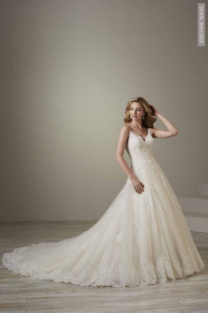 Vestido de Noiva - Evasê com alças