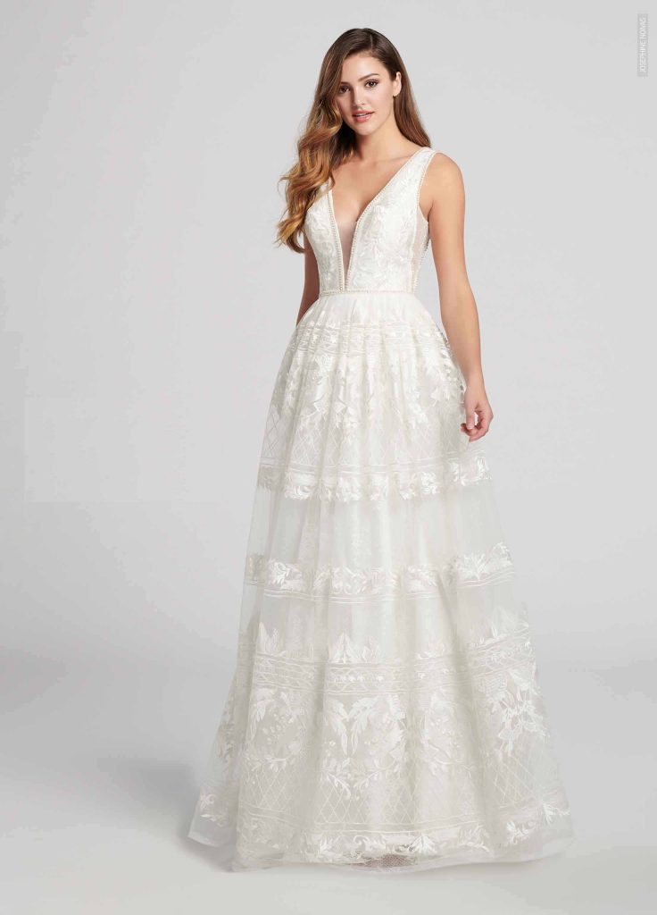 Vestido de Noiva - Evasê com rendas