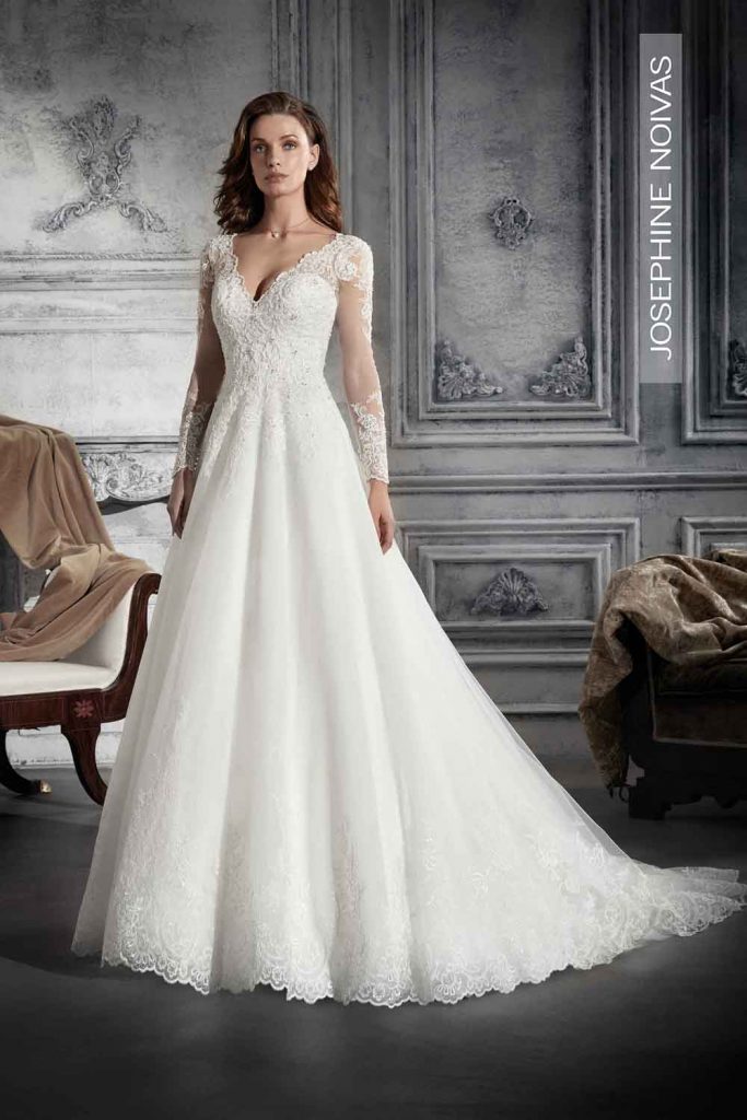 Vestido de Noiva - Evasê de mangas longas