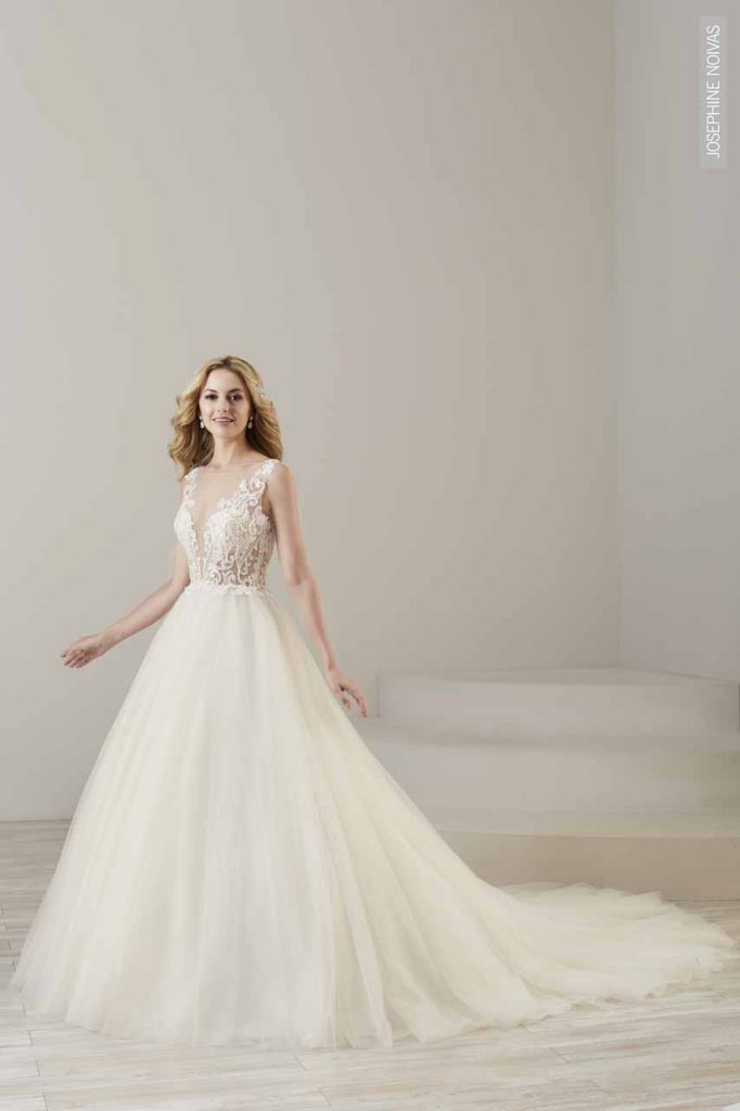 Vestido de Noiva - Evasê saia de Tule