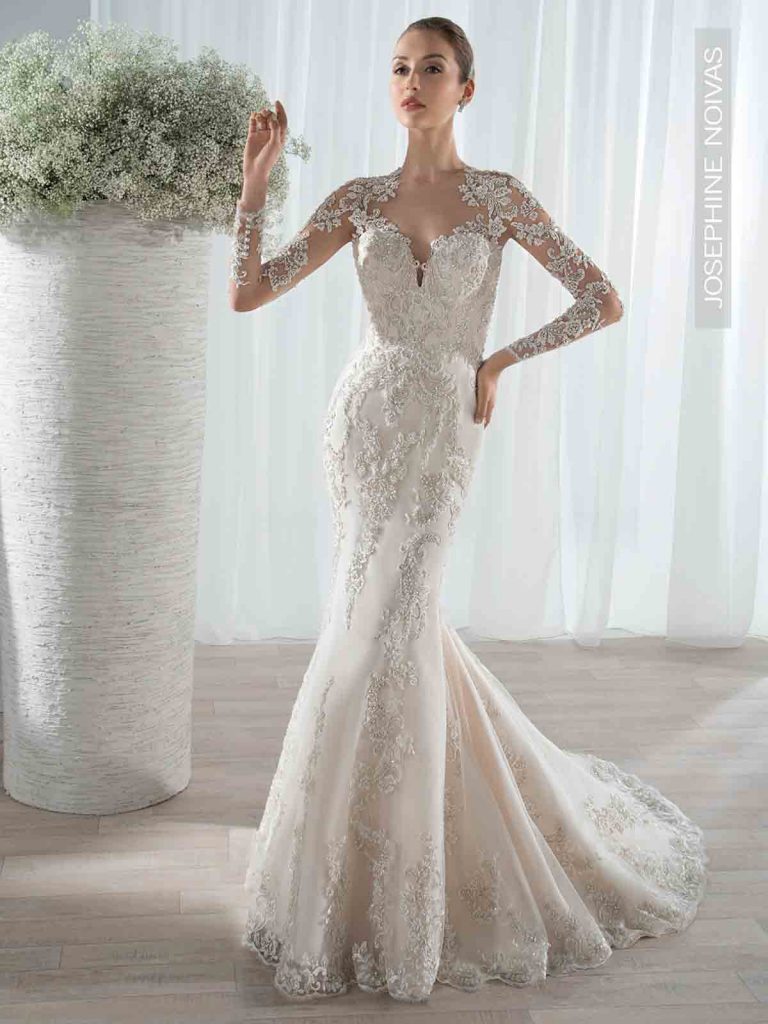 Vestido de Noiva - Semi Sereia de manga longa e rendas